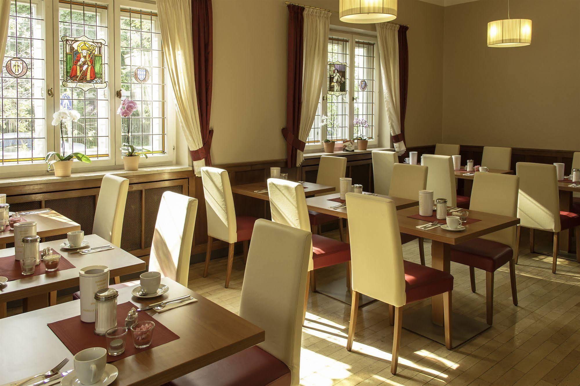 Laimer Hof Am Schloss Nymphenburg 3*